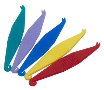 GANCHO PLASTICO PARA LIGAS INTRAORALES