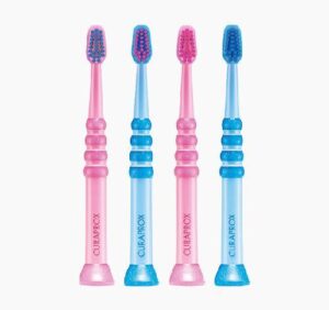 CURAPROX BABY TOOTHBRUSH INDIVIDUAL (USTED ELIJE EL COLOR DE SU PREFERENCIA)